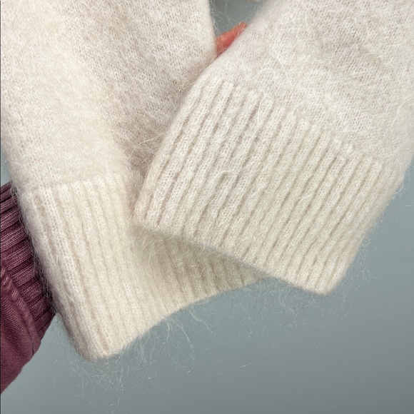 & Other Stories Cream Button-Front Fuzzy Cardigan - Picture 5 of 8